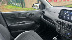 Hyundai i10 1.0 Advance 5dr Petrol Hatchback